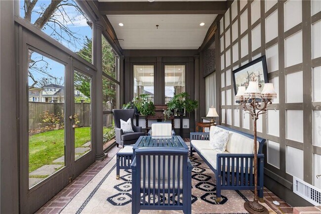 Building Photo - 4 Hunter Ave