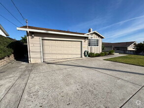 Building Photo - Charming Concord Retreat: 3-Bedroom Gem wi...