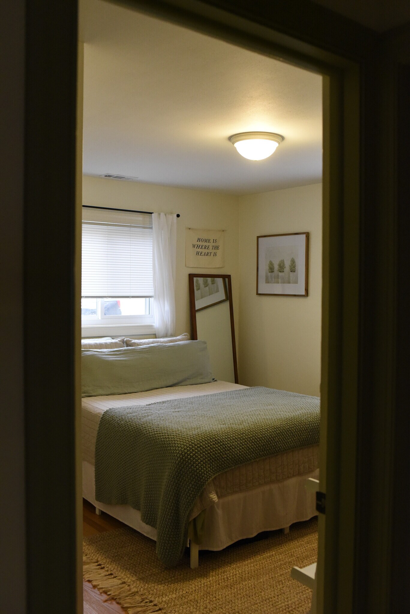 Building Photo - 1113 Ardmore Dr