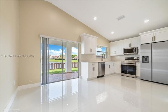 Building Photo - 5254 SW 153rd Ct