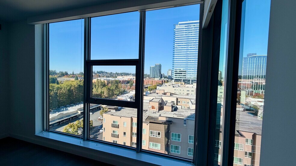 Building Photo - 188 Bellevue Way NE