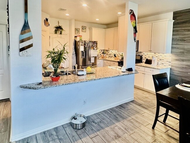 Building Photo - 12615 Barclay Ter Dr