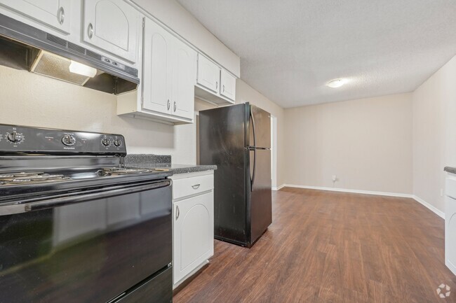 Building Photo - Wilshire Lofts and Townhomes