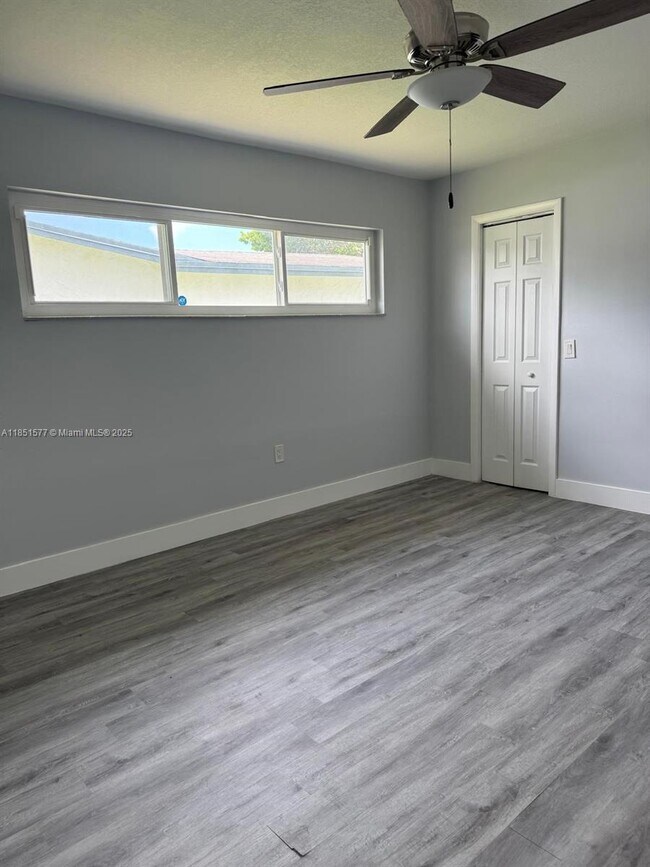 Building Photo - 11500 NW 39th St