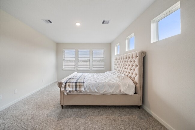 Building Photo - 4237 Red Cedar Ring Ln