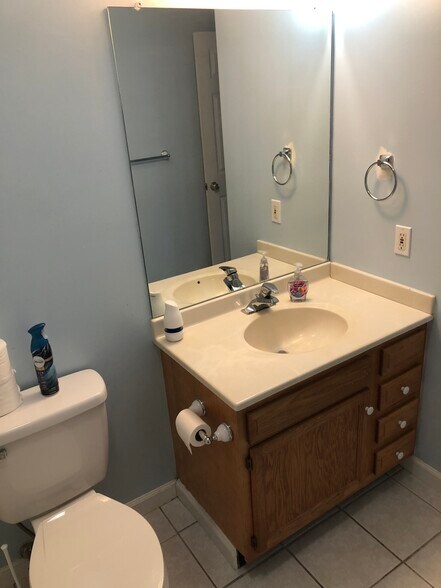 Building Photo - 305 Lime Kiln Rd