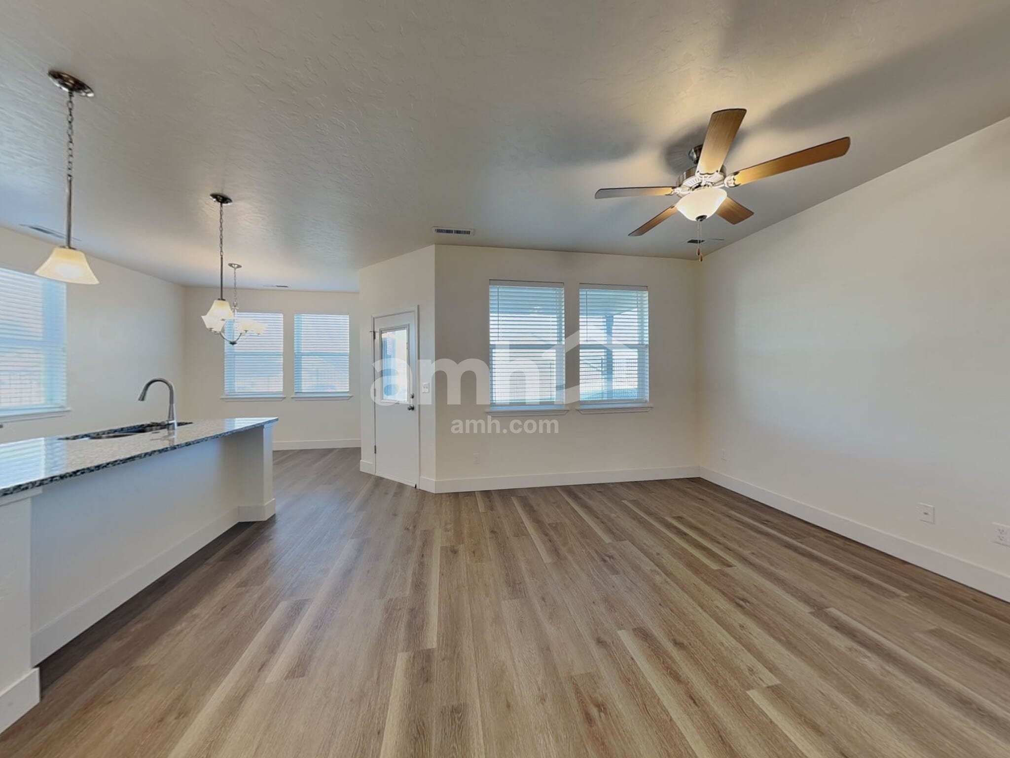 Building Photo - 3492 S Bartlett Ave