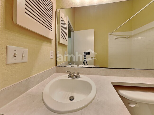 Building Photo - 4626 Copper Ln