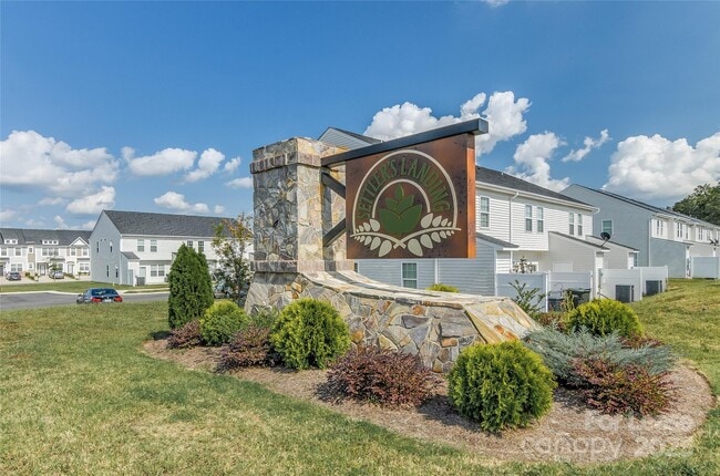 Building Photo - 363 Halton Crossing Dr SW