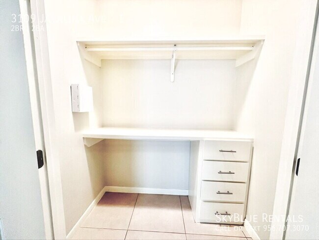 Building Photo - 3109 Javalina Ave
