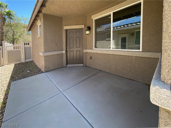 Building Photo - 1000 Aspen Cliff Dr