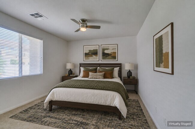 Building Photo - 12056 La Palmera Ave