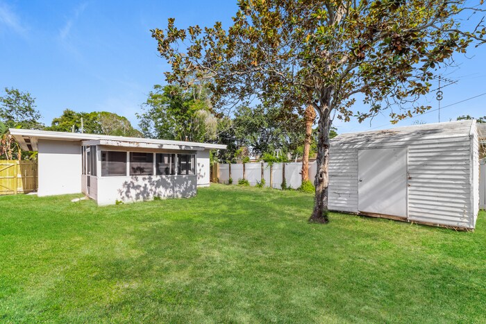 Building Photo - 630 50th St N