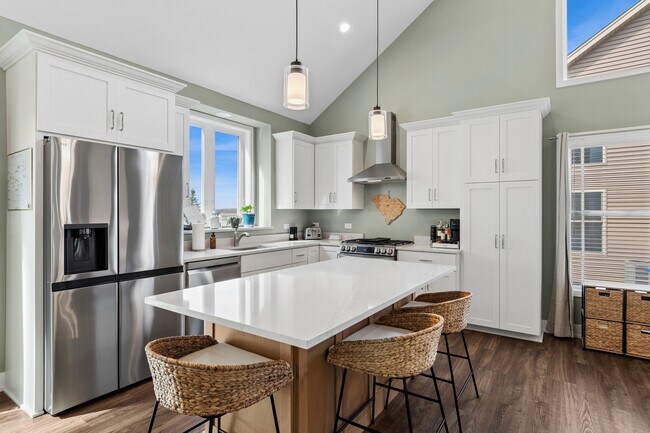 Building Photo - 534 Sudbury Cir