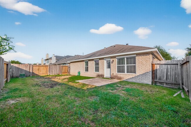 Building Photo - 1907 Meadow Edge Ln