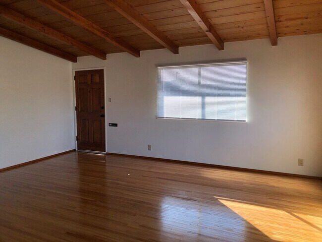 Building Photo - 3255- 3257 San Pablo