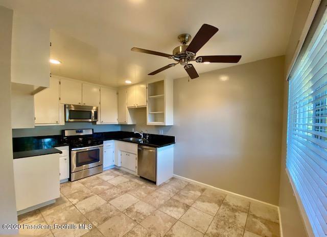 Building Photo - 580 N Los Robles Ave