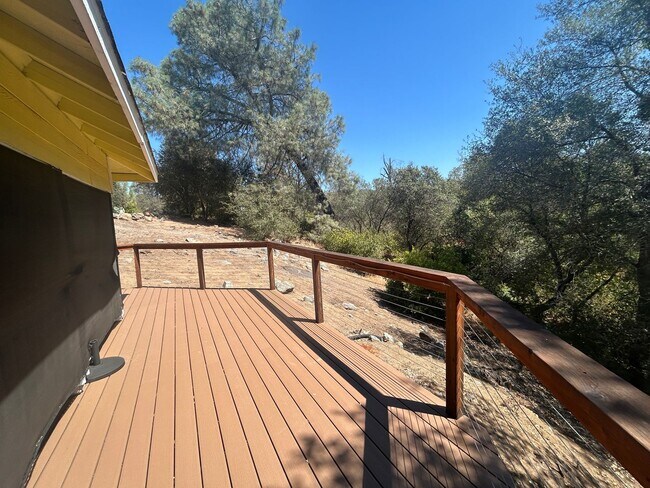 Building Photo - 10475 Gusano Way