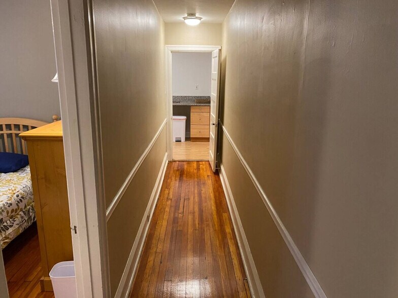 Building Photo - 25 Morton Rd