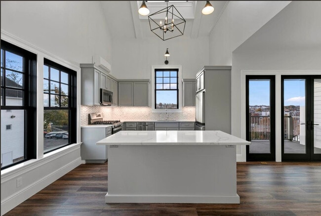 96 East Ave 2 BR "Windsor" - Norwalk Green Living Properties
