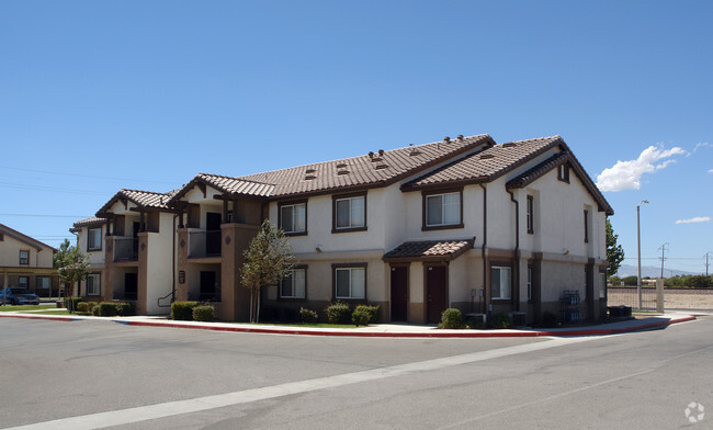 Building Photo - Santa Fe Apartments