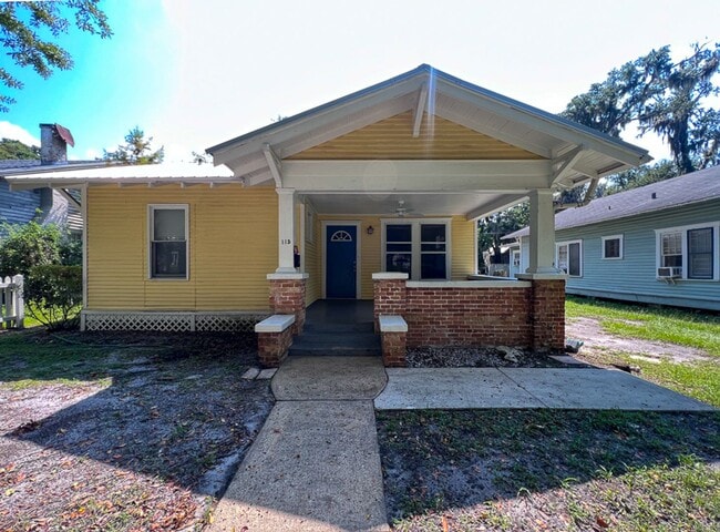 Primary Photo - Pet Friendly 4BR/2BA Home off University A...