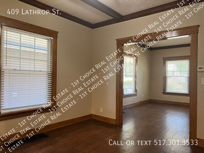 Building Photo - 409 Lathrop St