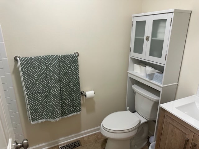 Building Photo - 3503 Lakeview Dr