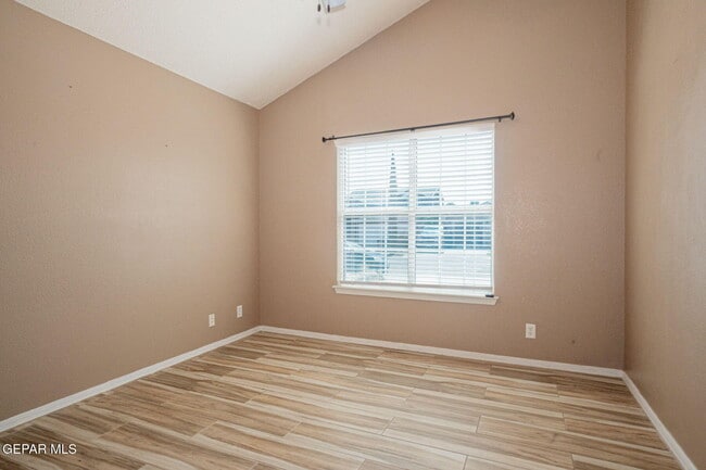 Building Photo - 3929 Tierra Marfil Rd