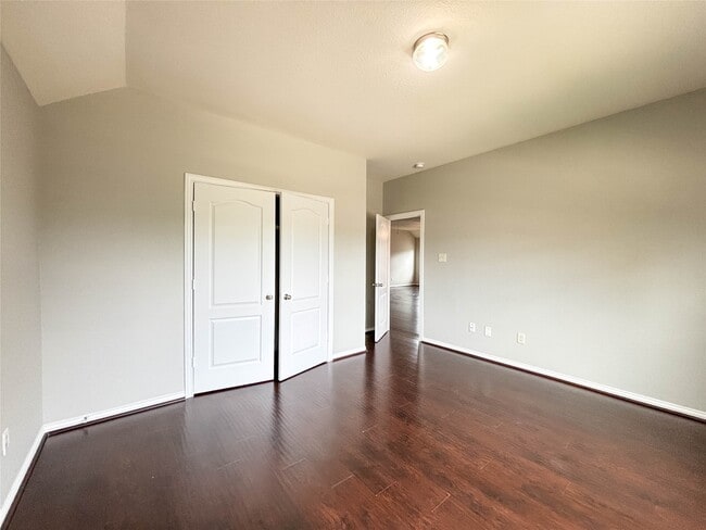 Building Photo - 1323 Maple Ace Dr