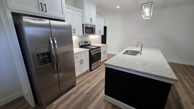 Building Photo - 1004 Killdeer Ct