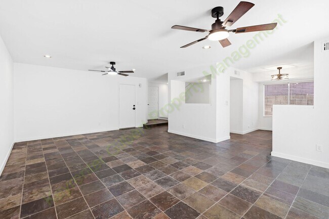 Building Photo - Remodeled Alta Mesa Golf Course Home with Private Balcony and Putting Green