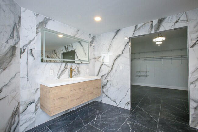 Building Photo - 1508 Mullis Rd