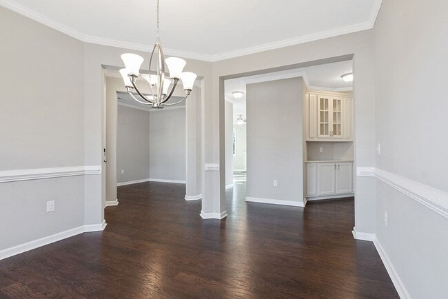 Building Photo - Great corner lot in Austin Creek with Fenced in Yard!