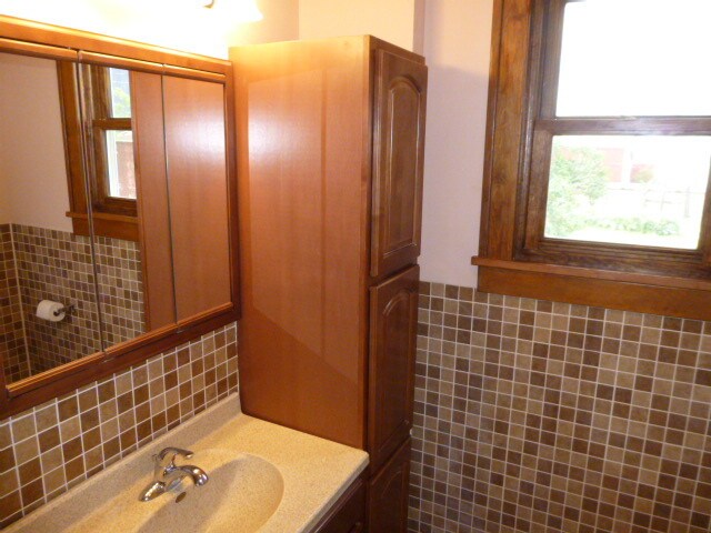 Building Photo - 12372 Stony Hollow Rd