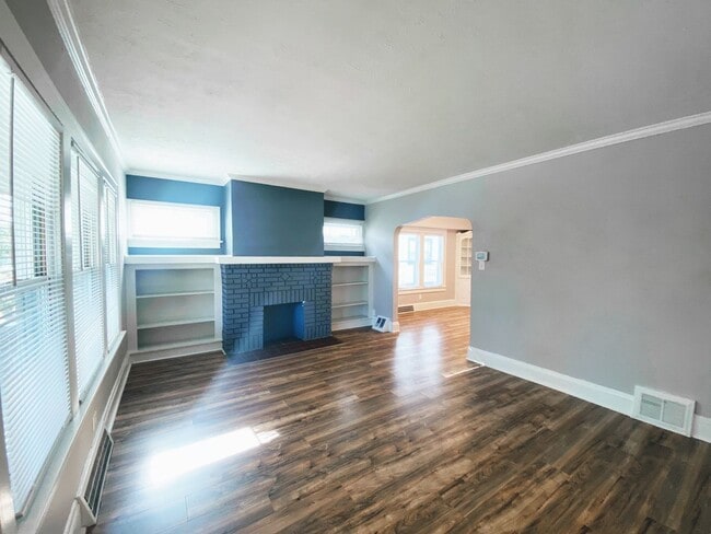 Building Photo - 3586 Chelton Rd