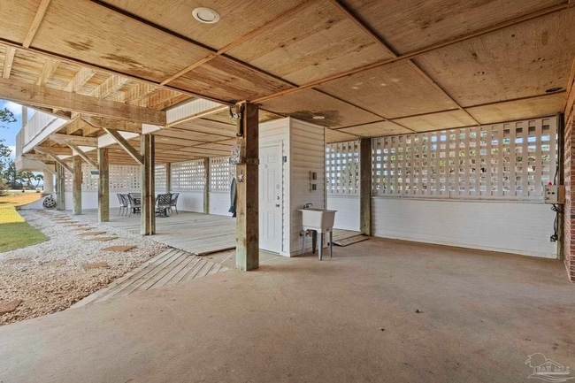 Building Photo - Custom-Built Waterfront Home