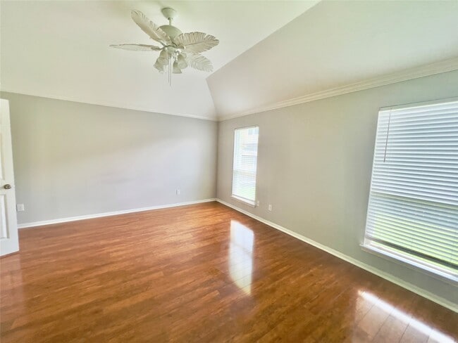 Building Photo - 9912 Western Ridge Way