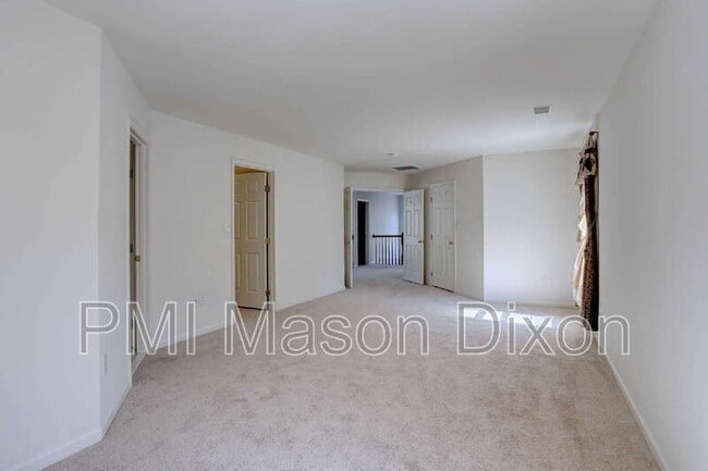 Building Photo - 7232 Lyndsey Way