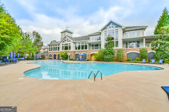 Building Photo - 6105 Longleaf Dr