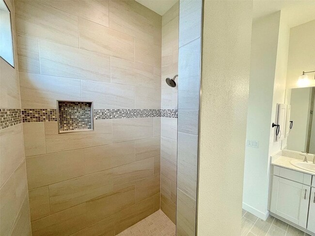 Building Photo - Stunning 3-Bedroom Home with Mountain Views in Tessera