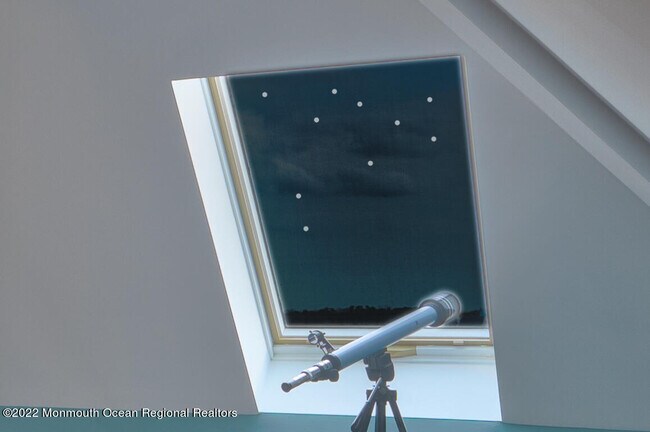 Building Photo - 709 Princeton Ave