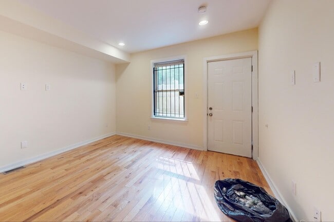 Building Photo - 1526 N Carlisle St