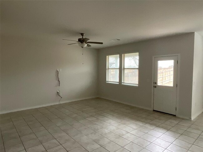 Building Photo - 7601 Albany Dr