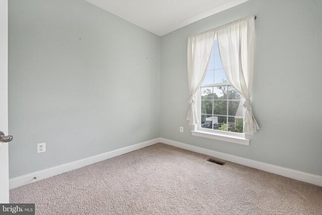 Building Photo - 46073 Hall Rd