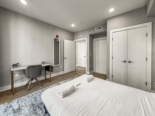 Building Photo - 626 N Delaware Ave