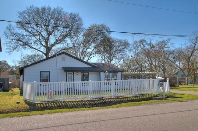 Building Photo - 415 Perkins Ave