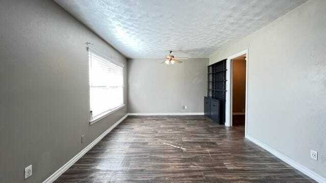 Building Photo - 10263 Casa View Dr