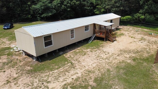 Building Photo - 16219 Southern Pines Dr