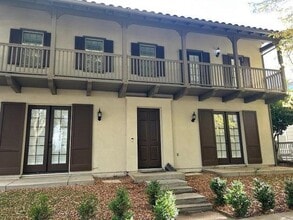 Building Photo - 2744 Redbridge Rd